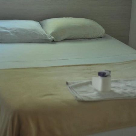 קויאבה Hotel Perola S/A מראה חיצוני תמונה
